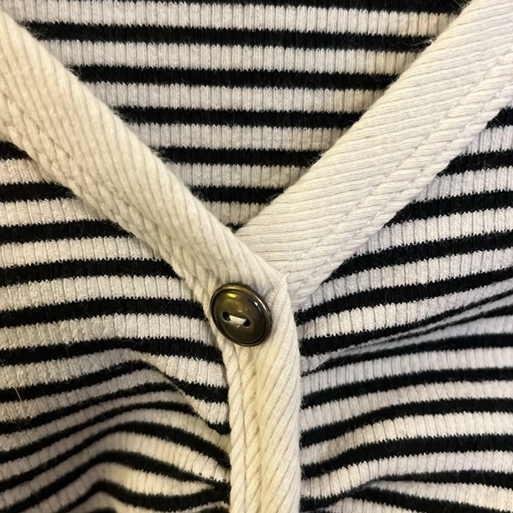 Nine Britton Black and Cream Striped Tee (Women’s L) - Picture 4 of 6